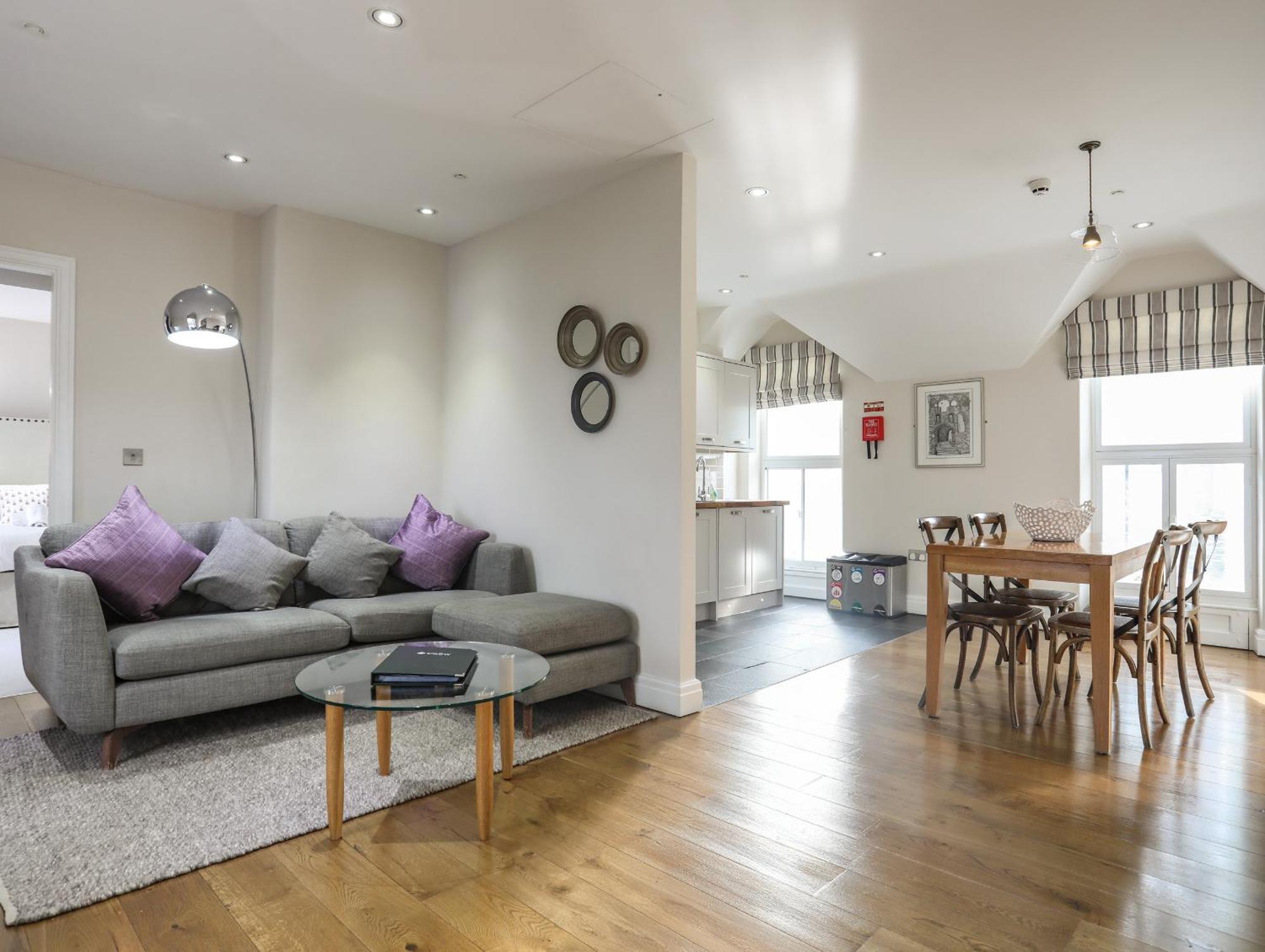 Harlech Apartments - Efnisien Экстерьер фото